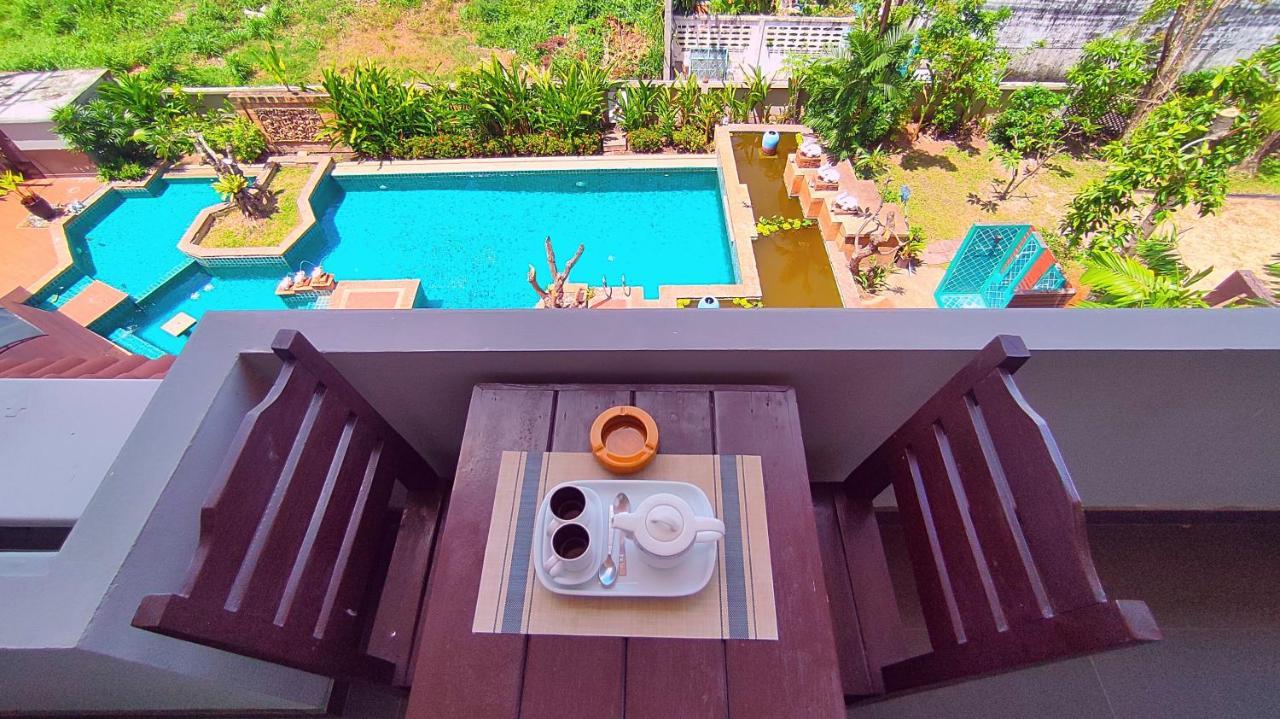 Gazebo Hotel