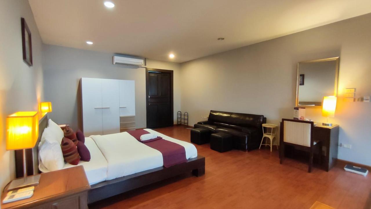 Gazebo Hotel
